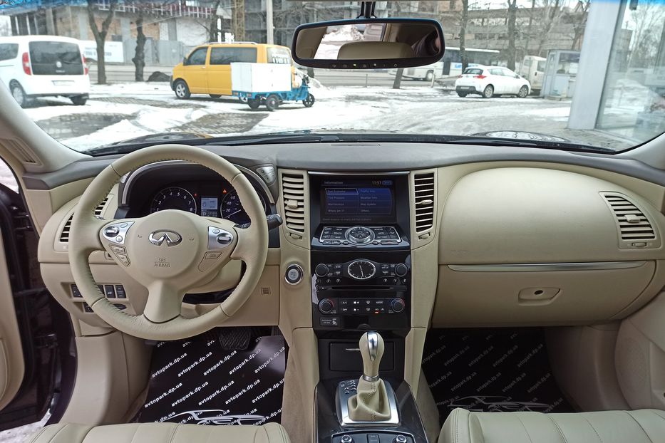 Продам Infiniti FX 35 AWD 2011 года в Днепре