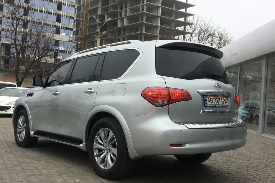 Продам Infiniti QX80 2016 года в Днепре