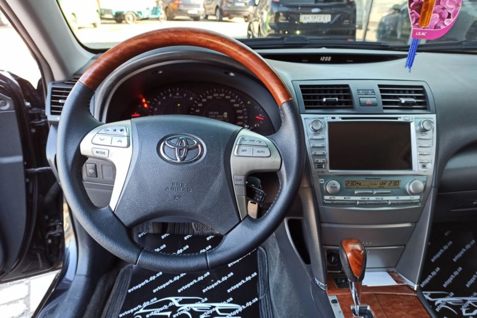 Продам Toyota Camry 2008 года в Днепре