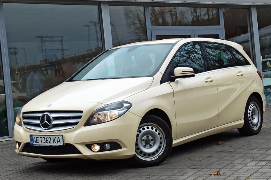 Продам Mercedes-Benz B-Class 180 2014 года в Днепре