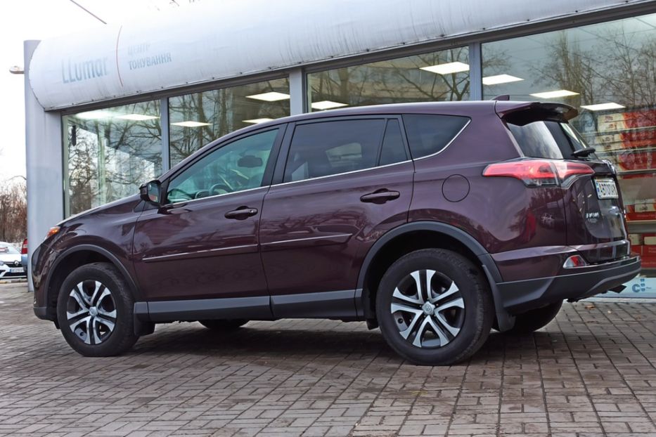 Продам Toyota Rav 4 LE AWD 2016 года в Днепре