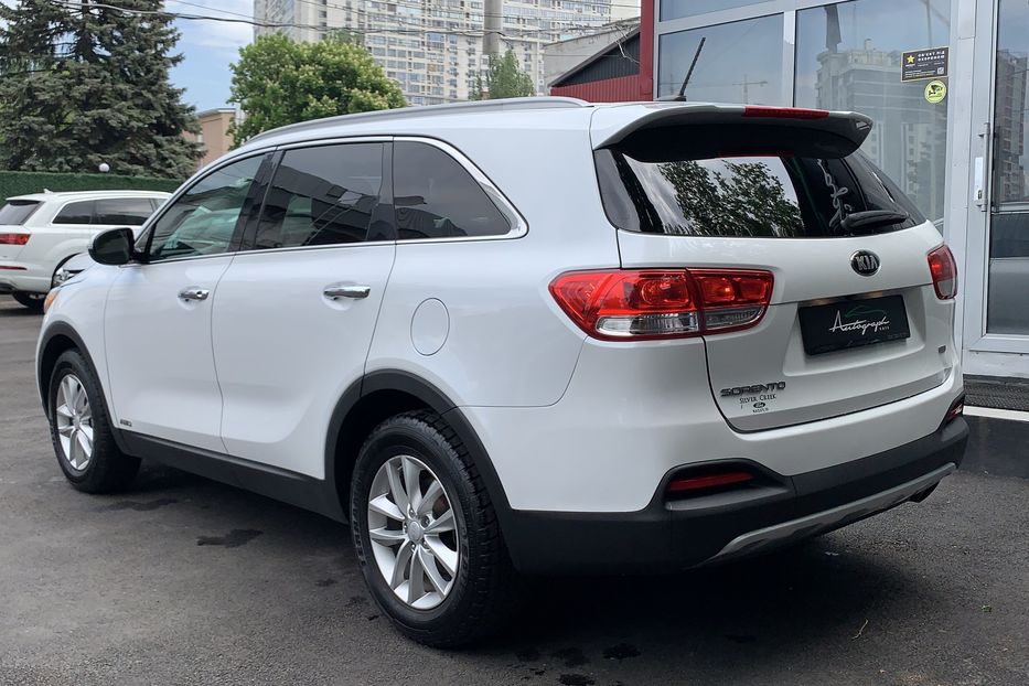 Продам Kia Sorento AWD 2015 года в Киеве