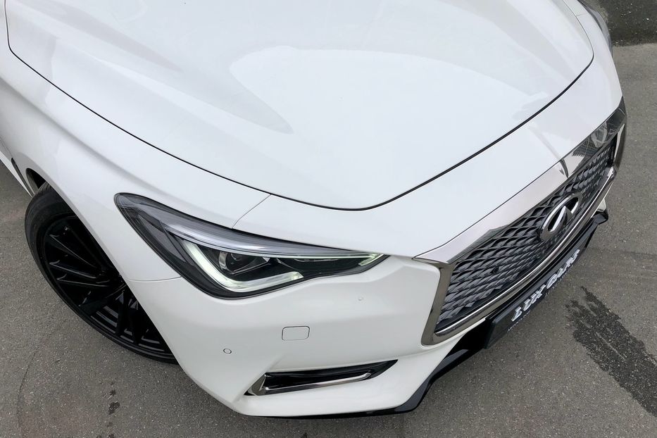 Продам Infiniti Q60 S AWD 2017 года в Киеве