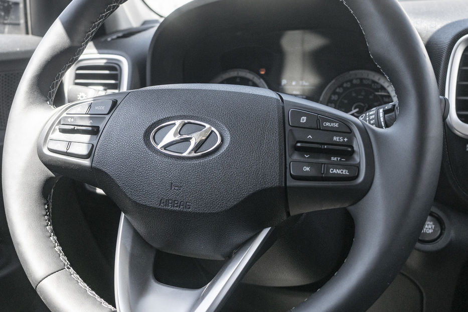 Продам Hyundai R Venue Elegance 2020 года в Черновцах
