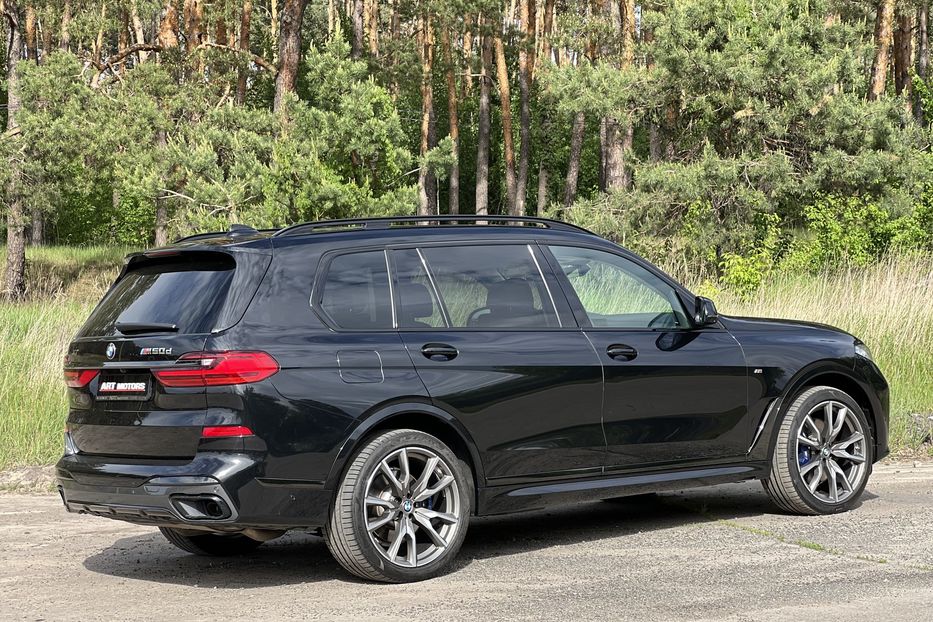 Продам BMW X7 M50D 2021 года в Киеве