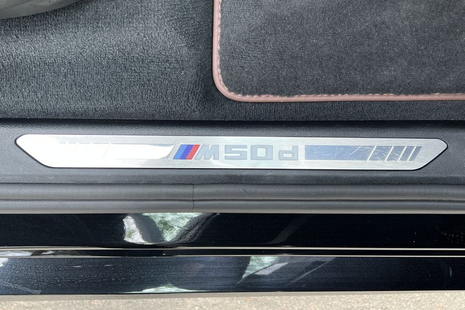 Продам BMW X7 M50D 2021 года в Киеве