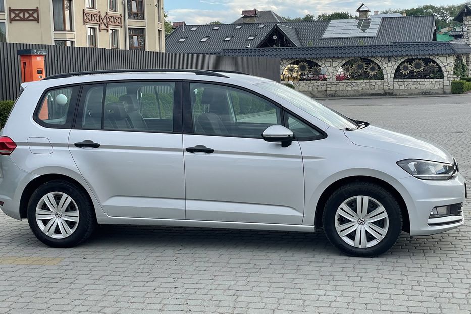 Продам Volkswagen Touran 2016 года в Львове