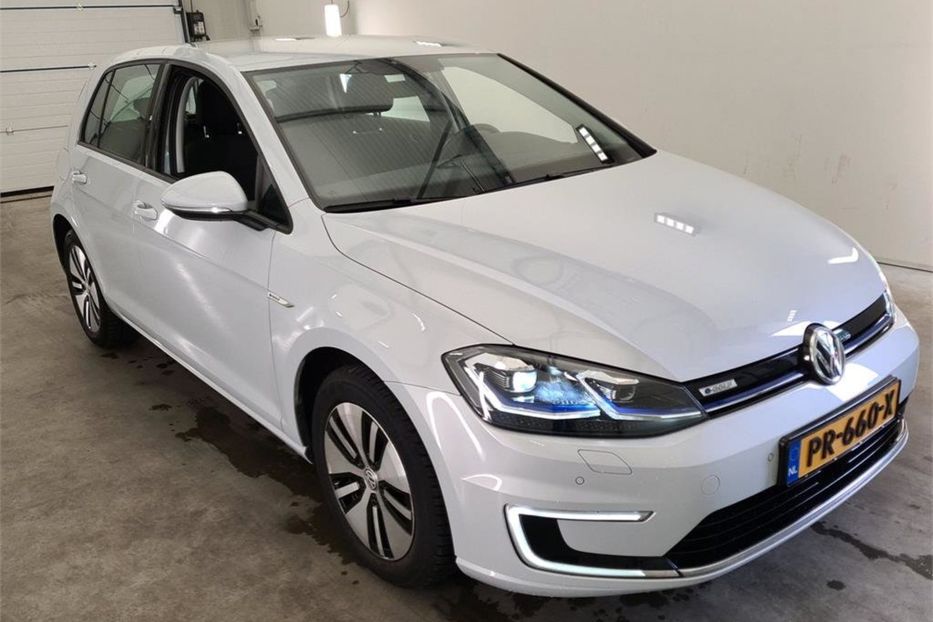 Продам Volkswagen e-Golf 36kw На Заряді 300км+ 2018 года в Львове