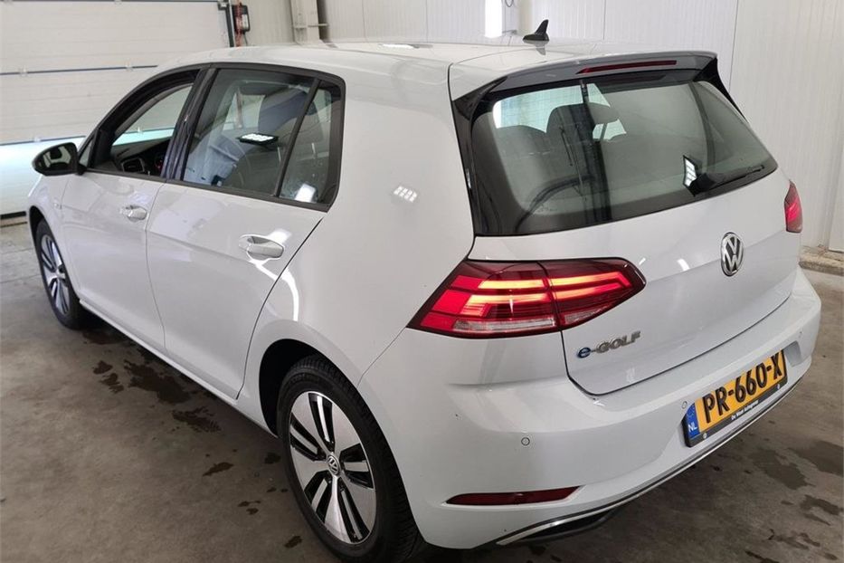 Продам Volkswagen e-Golf 36kw На Заряді 300км+ 2018 года в Львове