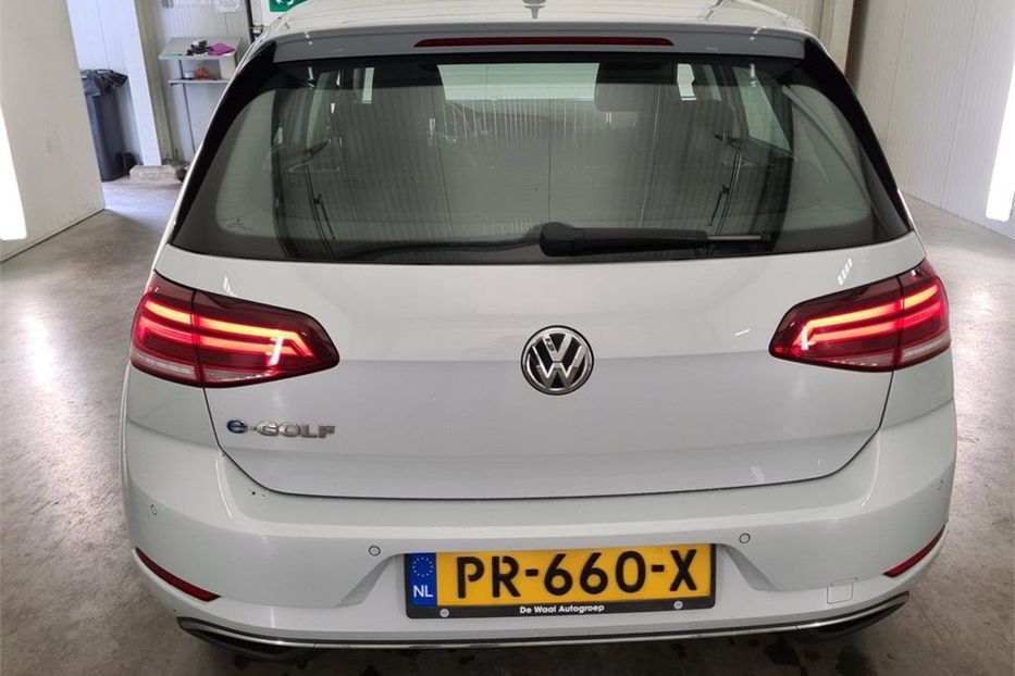 Продам Volkswagen e-Golf 36kw На Заряді 300км+ 2018 года в Львове