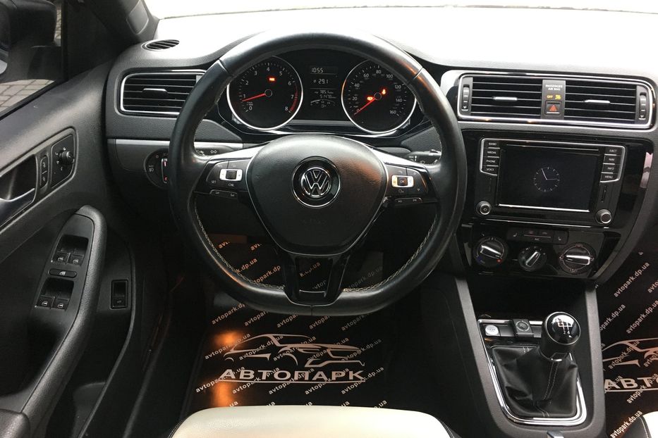 Продам Volkswagen Jetta Sport  2016 года в Днепре