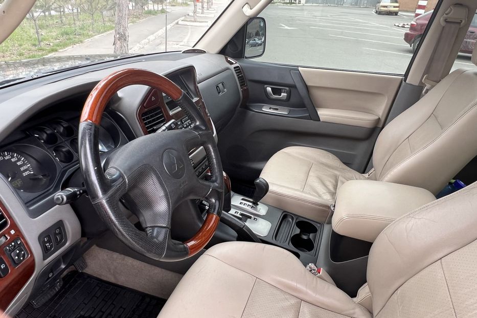 Продам Mitsubishi Pajero 2006 года в Одессе