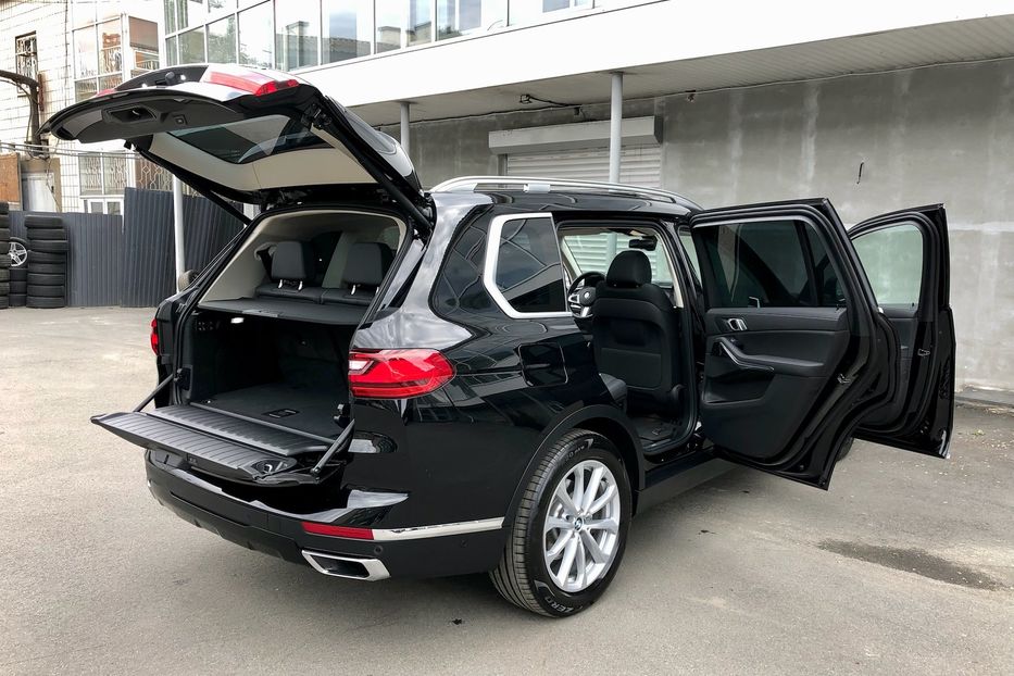 Продам BMW X7 30d xDrive 2020 года в Киеве