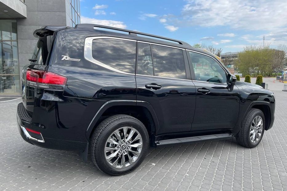 Продам Toyota Land Cruiser 300 Premium 2021 года в Киеве