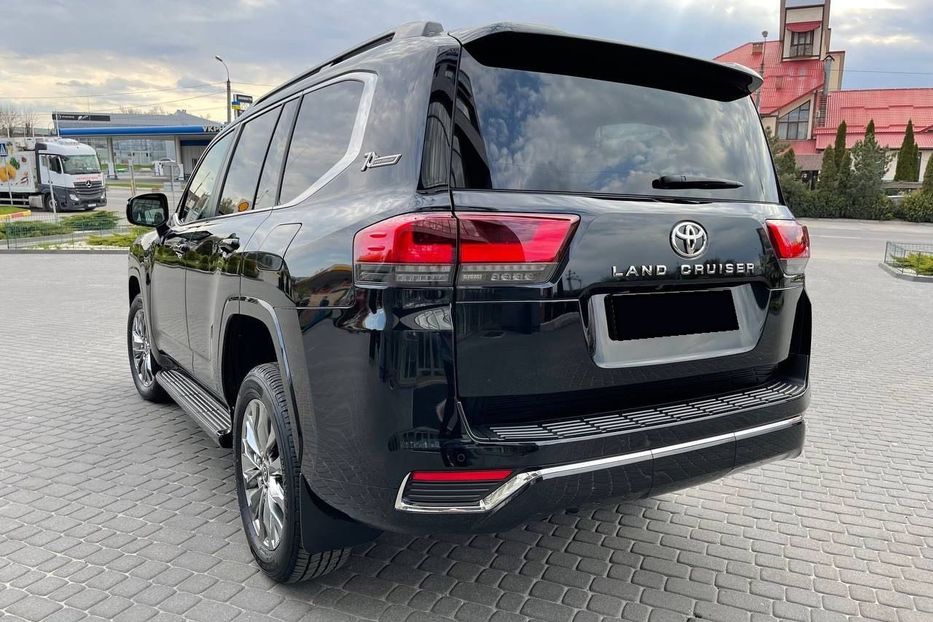 Продам Toyota Land Cruiser 300 Premium 2021 года в Киеве