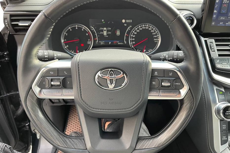 Продам Toyota Land Cruiser 300 Premium 2021 года в Киеве