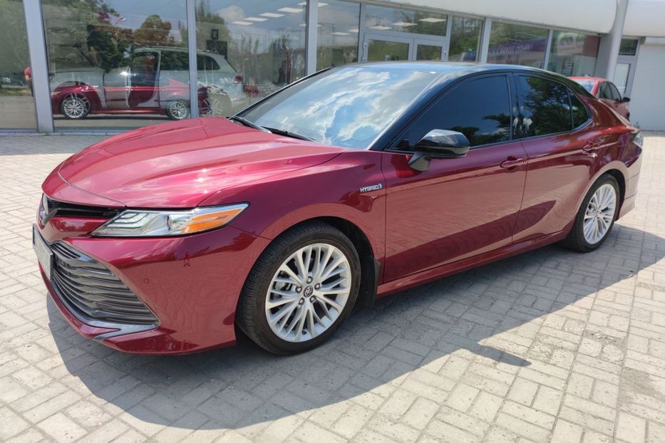 Продам Toyota Camry Hibrid XLE 2019 года в Днепре