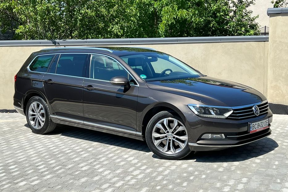 Продам Volkswagen Passat B8 АВТО В УКРАЇНІ НЕ МАЛЬОВАН 2016 года в Львове