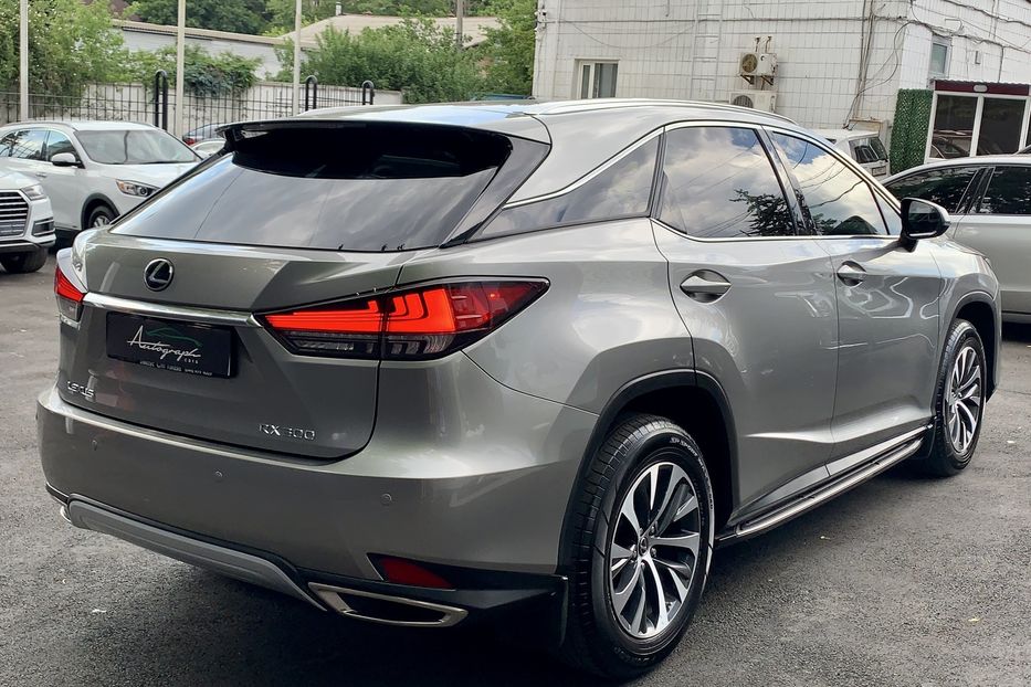 Продам Lexus RX 300 Official  2020 года в Киеве