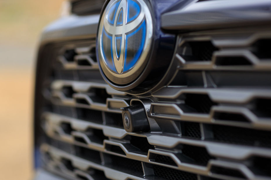 Продам Toyota Rav 4 Hybrid PREMIUM  2020 года в Хмельницком