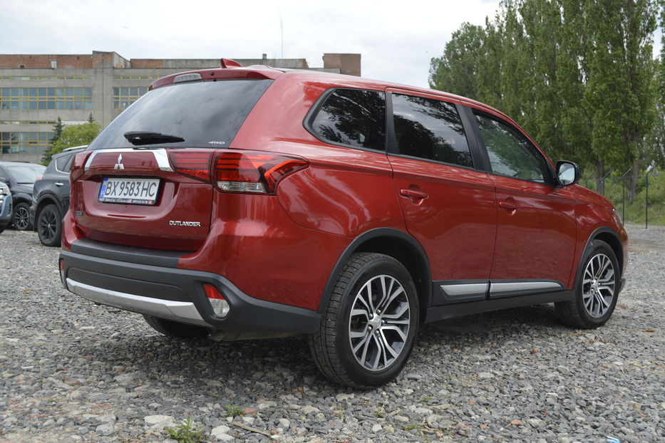 Продам Mitsubishi Outlander SE 2018 года в Хмельницком