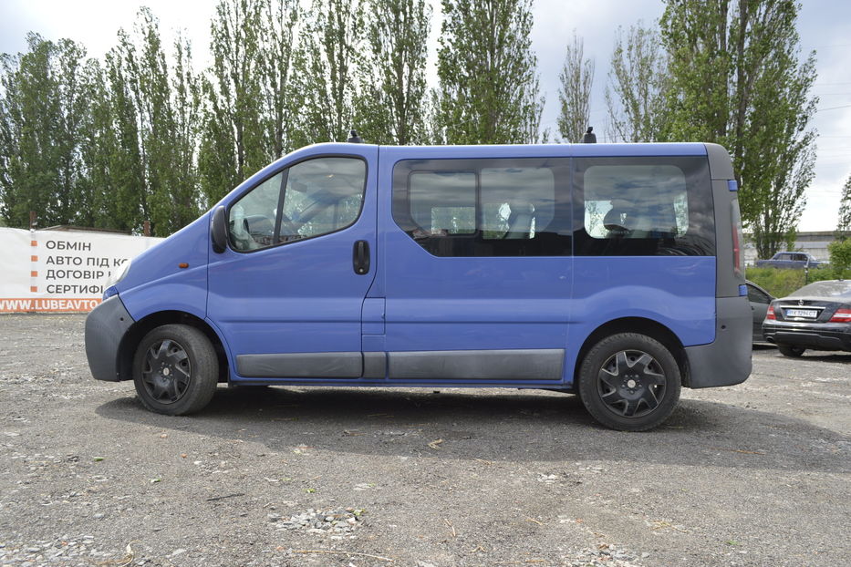 Продам Opel Vivaro пасс. 8+1 2005 года в Хмельницком