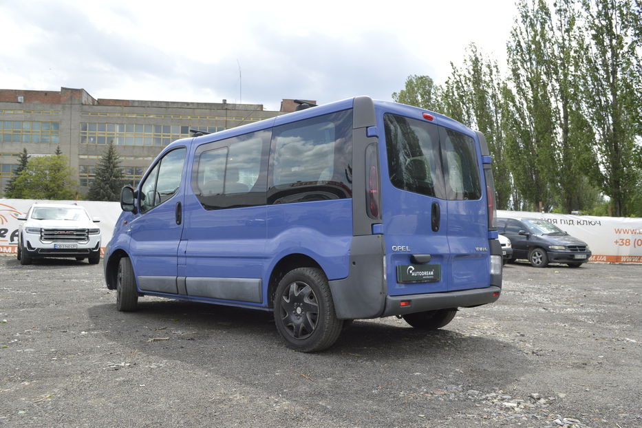 Продам Opel Vivaro пасс. 8+1 2005 года в Хмельницком