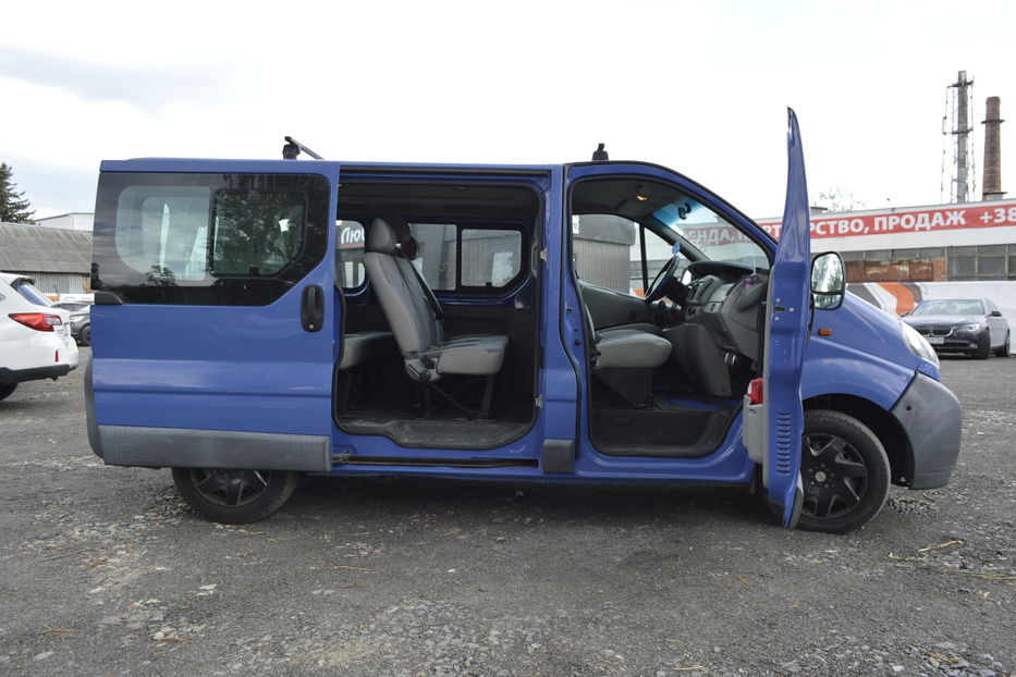 Продам Opel Vivaro пасс. 8+1 2005 года в Хмельницком