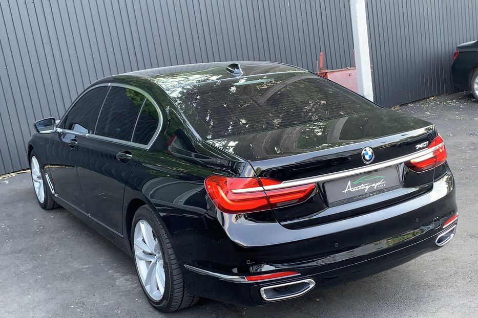 Продам BMW 740 Long 2018 года в Киеве