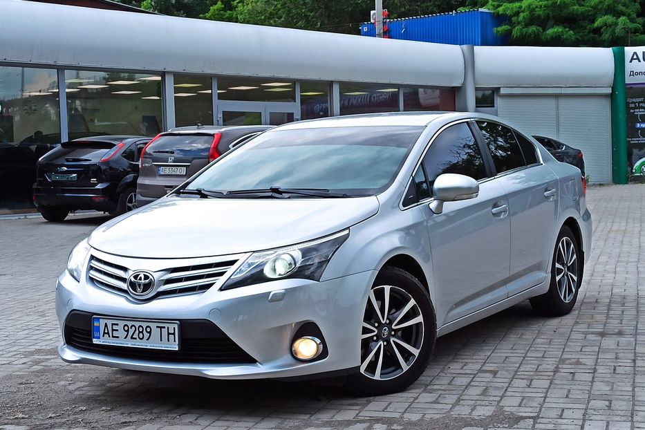 Продам Toyota Avensis 2013 года в Днепре