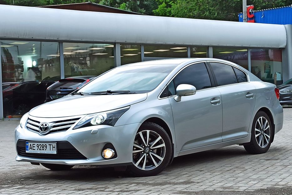 Продам Toyota Avensis 2013 года в Днепре