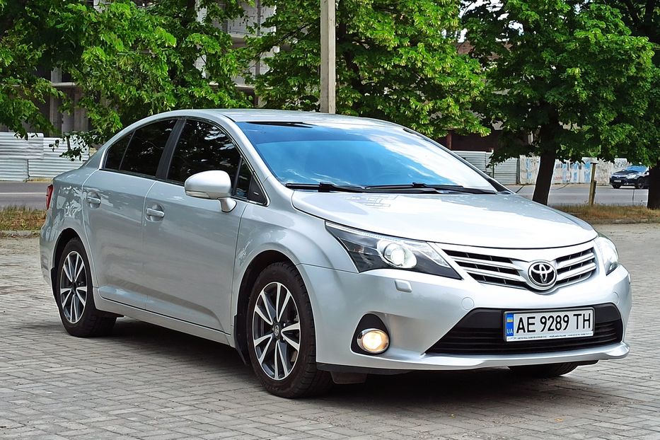 Продам Toyota Avensis 2013 года в Днепре