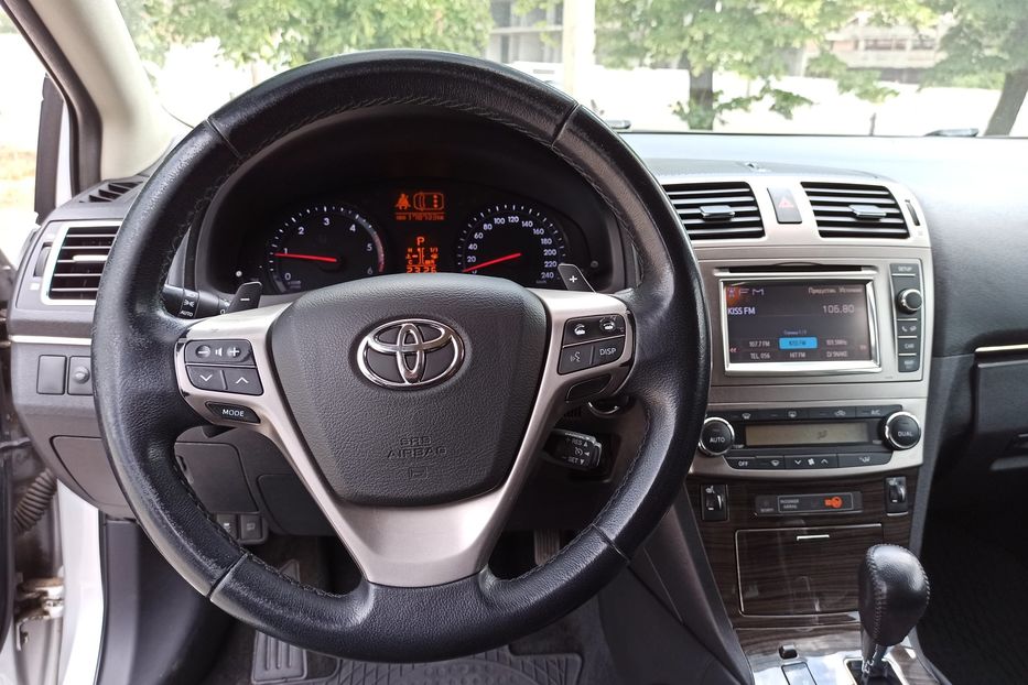 Продам Toyota Avensis 2013 года в Днепре