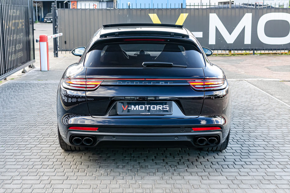 Продам Porsche Panamera Turbo Sport Turismo 2017 года в Киеве