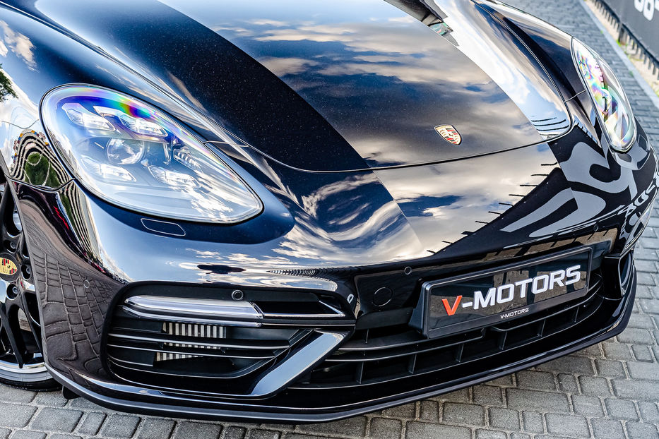 Продам Porsche Panamera Turbo Sport Turismo 2017 года в Киеве
