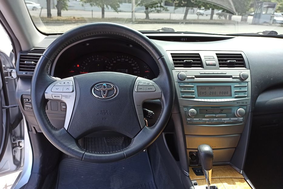 Продам Toyota Camry 2007 года в Днепре