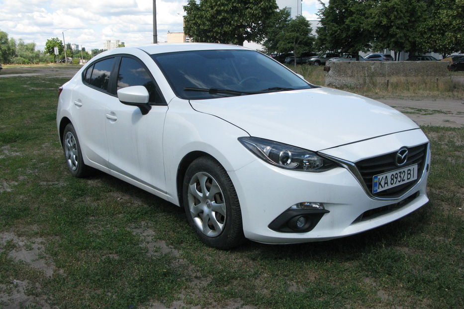 Продам Mazda 3 Skyactiv 2015 года в Киеве
