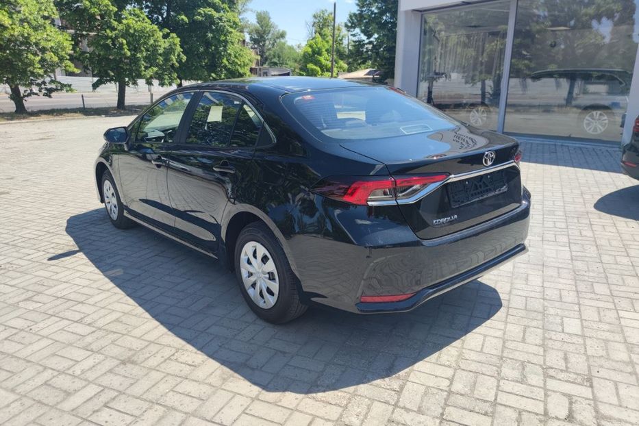 Продам Toyota Corolla  Live+ 2022 года в Днепре