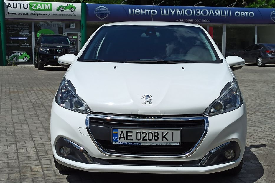 Продам Peugeot 208 2017 года в Днепре