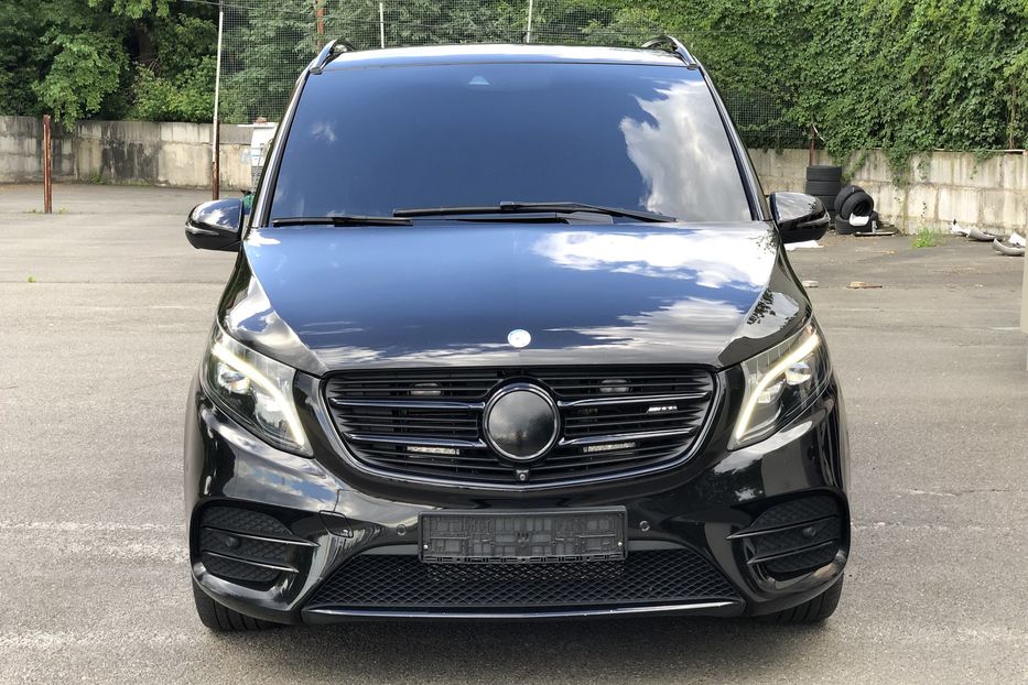 Продам Mercedes-Benz V-Class 250d 4matic AMG\\\ 2016 года в Киеве