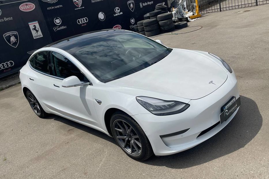 Продам Tesla Model 3 2020 года в Одессе