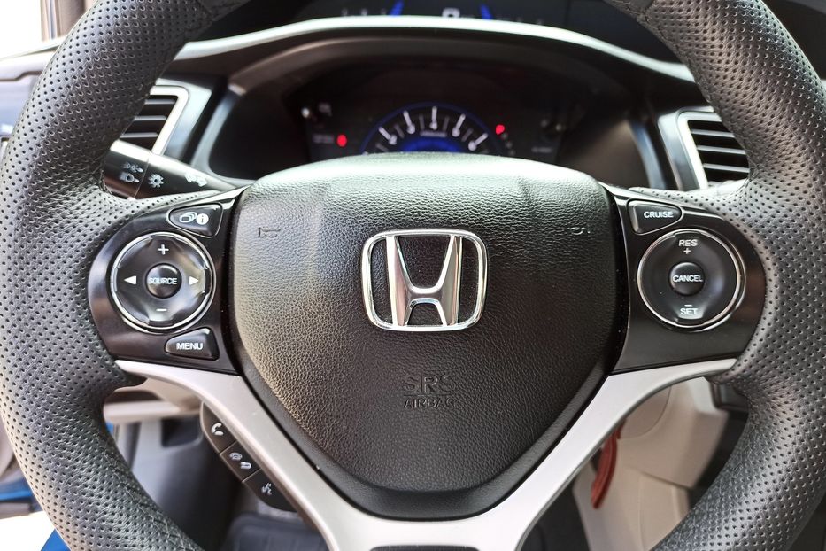 Продам Honda Civic 2013 года в Днепре
