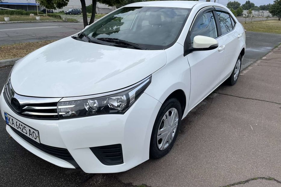 Продам Toyota Corolla 2017 года в Киеве