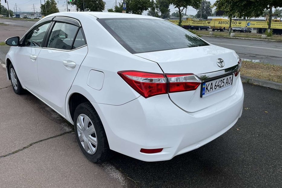 Продам Toyota Corolla 2017 года в Киеве