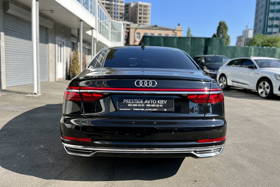 Продам Audi A8 2018 года в Киеве