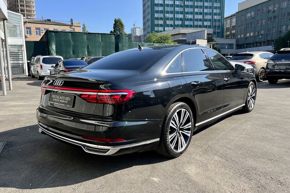 Продам Audi A8 2018 года в Киеве