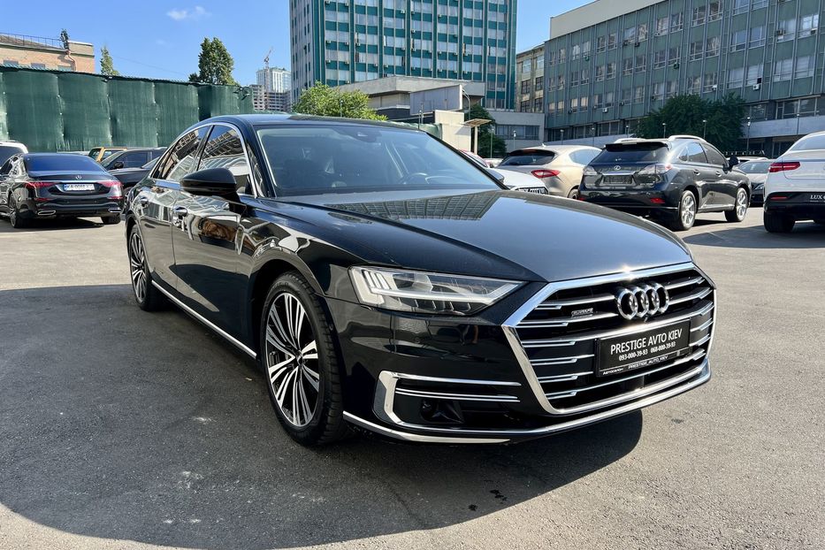 Продам Audi A8 2018 года в Киеве