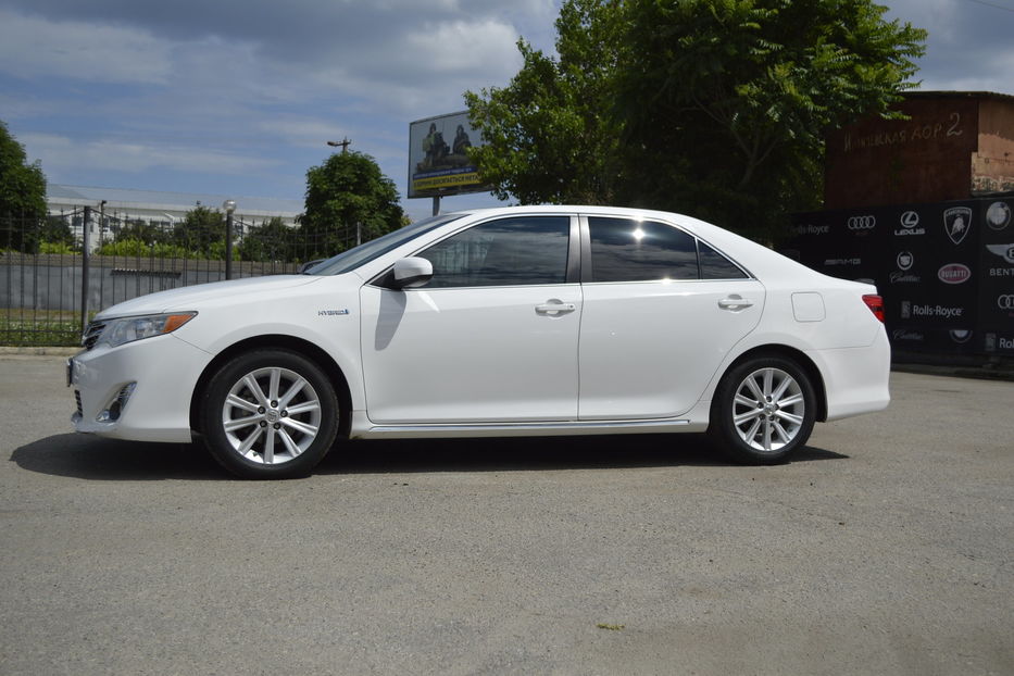 Продам Toyota Camry XLE Hybrid 2013 года в Одессе