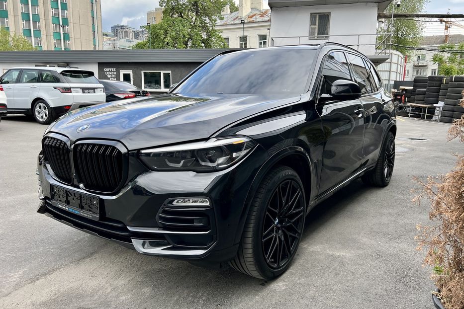 Продам BMW X5 XDRIVE40I 2019 года в Киеве