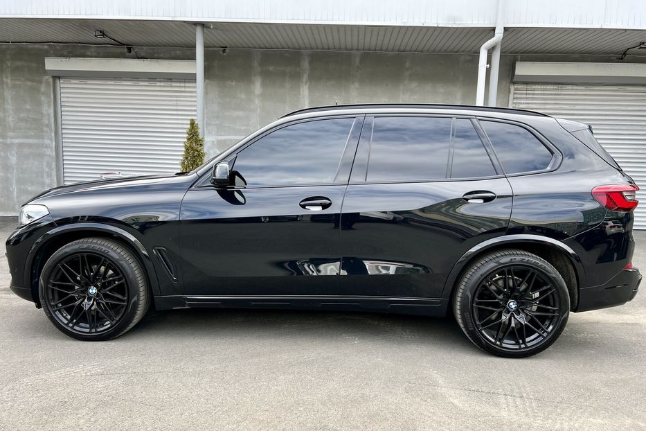 Продам BMW X5 XDRIVE40I 2019 года в Киеве